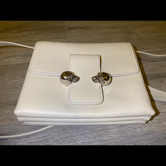 Skulls Bag - Picture 3 of 11